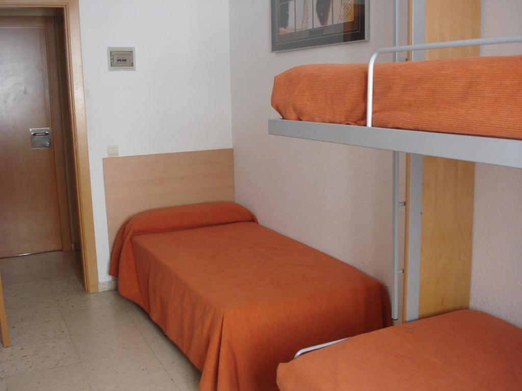 Inturjoven Hostel *